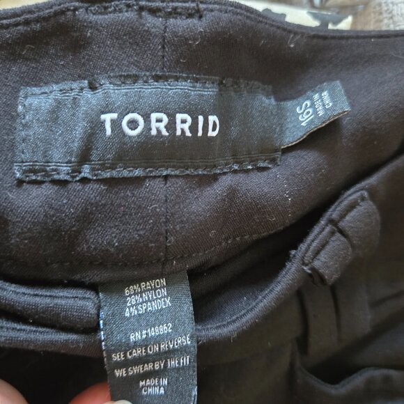 Torrid dress pants size 16S - Picture 3 of 3
